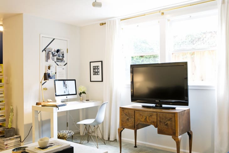 Cheap desk on sale under $20
